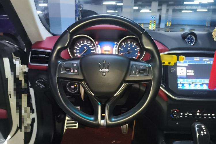 Used Maserati Ghibli 2014 3.0T Standard Edition Steering Wheel