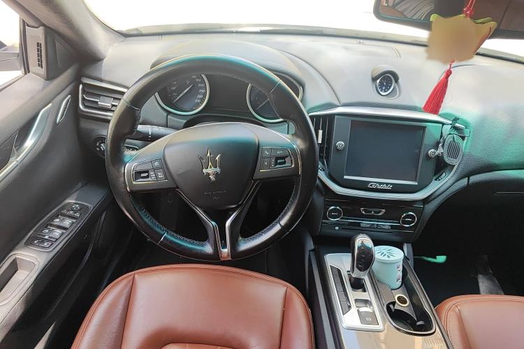 Used Maserati Ghibli 2014 3.0T Standard Edition Steering Wheel
