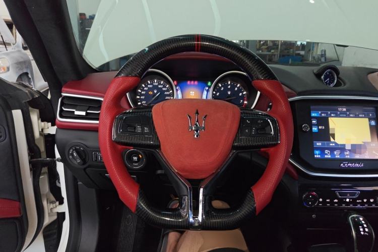 Used Maserati Ghibli 2014 3.0T Standard Edition Steering Wheel