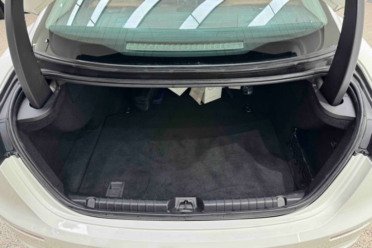 Used Maserati Ghibli 2014 3.0T Standard Edition Trunk