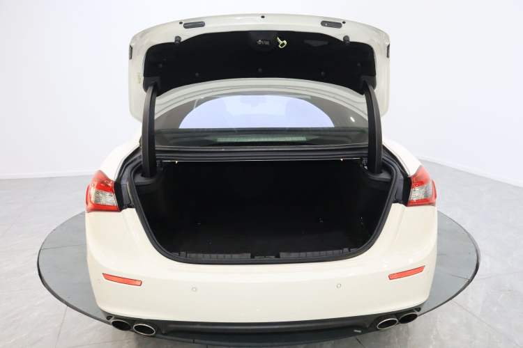 Used Maserati Ghibli 2014 3.0T Standard Edition Trunk