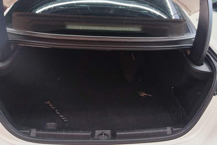 Used Maserati Ghibli 2014 3.0T Standard Edition Trunk