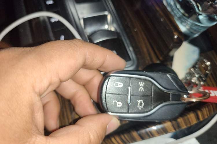 Used Maserati Ghibli 2014 3.0T Standard Edition Vehicle Key