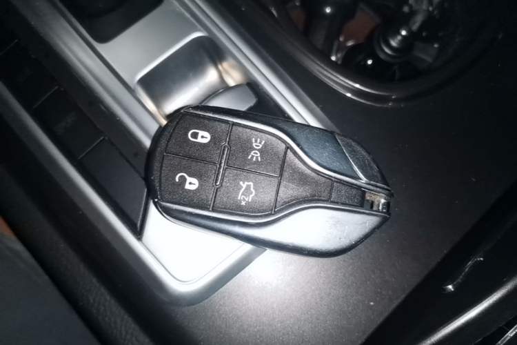 Used Maserati Ghibli 2014 3.0T Standard Edition Vehicle Key