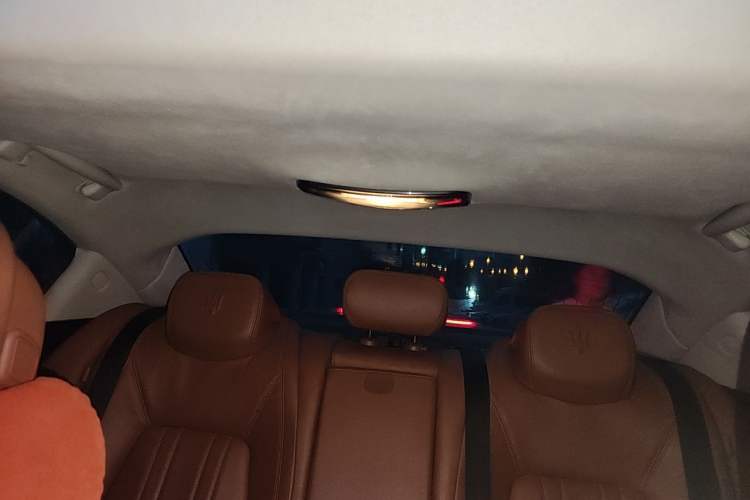 Used Maserati Ghibli 2014 3.0T Standard Edition Headliner
