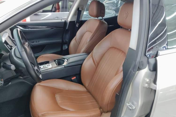 Used Maserati Ghibli 2014 3.0T Standard Edition Left Front Seat
