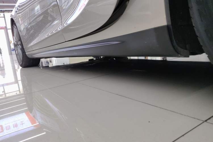 Used Maserati Ghibli 2014 3.0T Standard Edition Left Side Sill