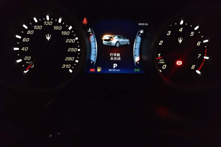 Used Maserati Ghibli 2014 3.0T Standard Edition Odometer Close Up