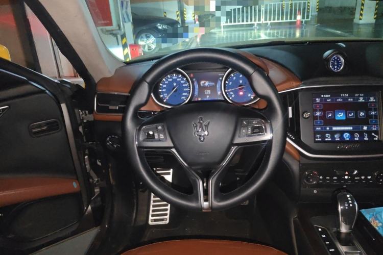 Used Maserati Ghibli 2014 3.0T Standard Edition Steering Wheel