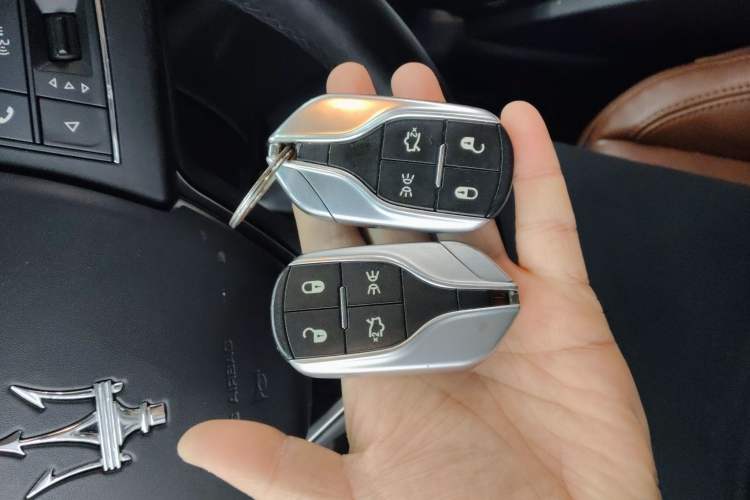 Used Maserati Ghibli 2014 3.0T Standard Edition Vehicle Key