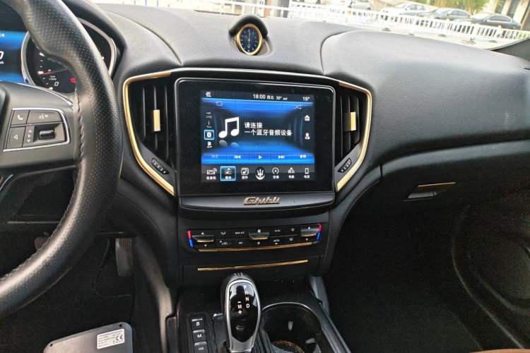 Used Maserati Ghibli 2017 3.0T Standard Edition Audio And AC Panel