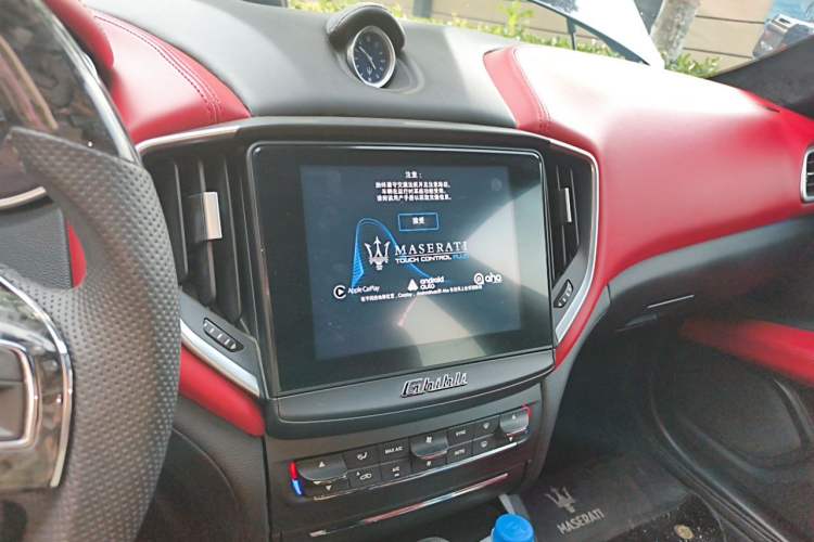 Used Maserati Ghibli 2017 3.0T Standard Edition Audio And AC Panel