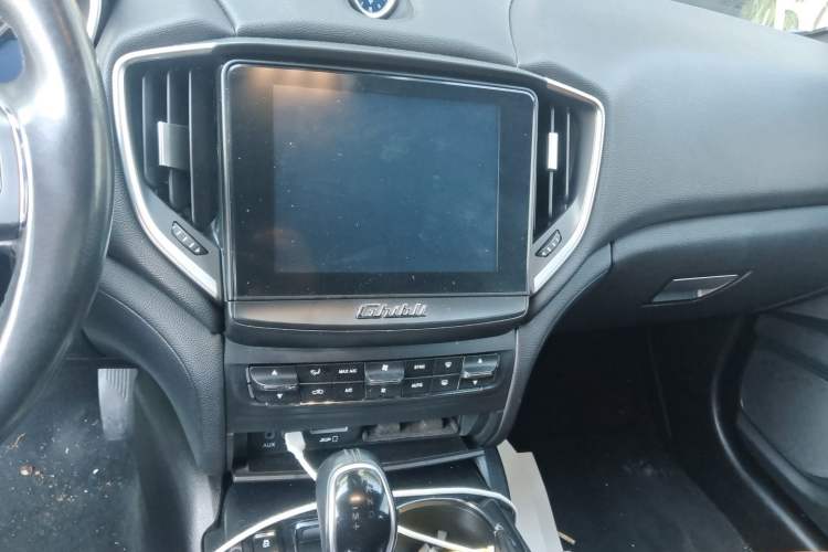 Used Maserati Ghibli 2017 3.0T Standard Edition Audio And AC Panel