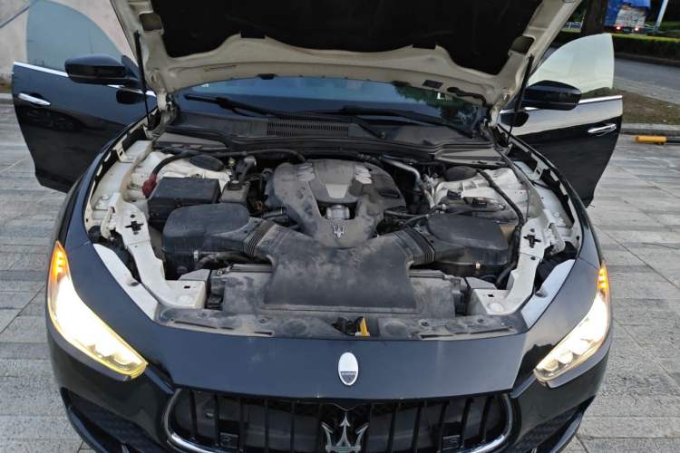 Used Maserati Ghibli 2017 3.0T Standard Edition Engine Bay