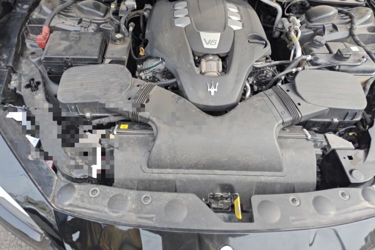 Used Maserati Ghibli 2017 3.0T Standard Edition Engine Bay