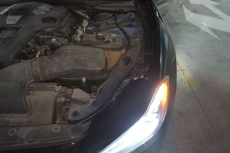 Used Maserati Ghibli 2017 3.0T Standard Edition Engine Bay Left