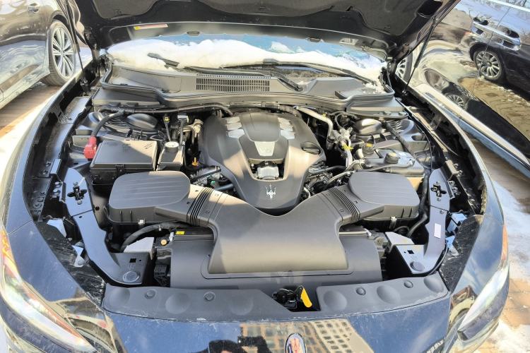 Used Maserati Ghibli 2017 3.0T Standard Edition Engine Bay