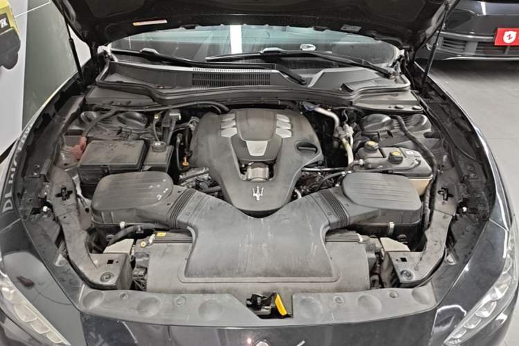 Used Maserati Ghibli 2017 3.0T Standard Edition Engine Bay
