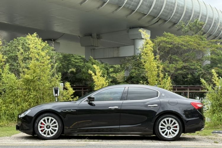 Used Maserati Ghibli 2017 3.0T Standard Edition Exterior 8