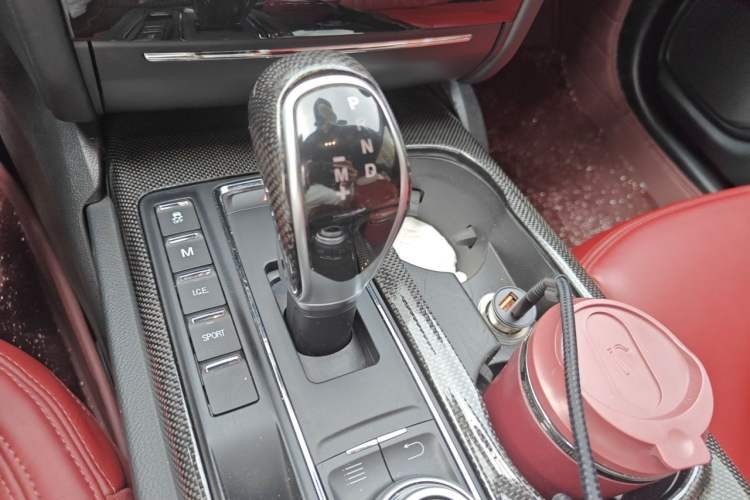 Used Maserati Ghibli 2017 3.0T Standard Edition Gear Lever