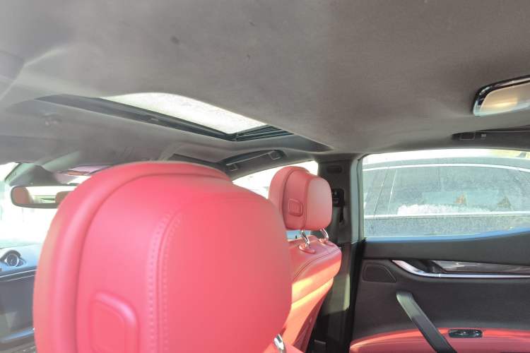 Used Maserati Ghibli 2017 3.0T Standard Edition Headliner