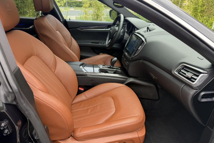 Used Maserati Ghibli 2017 3.0T Standard Edition Interior 3