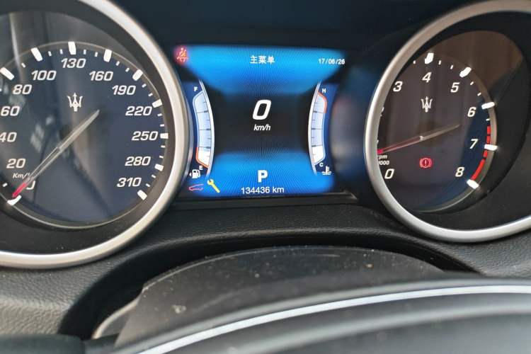 Used Maserati Ghibli 2017 3.0T Standard Edition Odometer Close Up