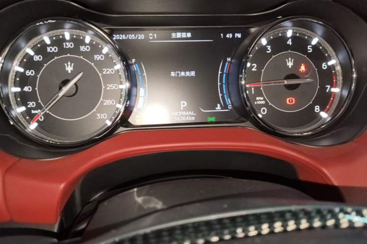 Used Maserati Ghibli 2017 3.0T Standard Edition Odometer Close Up