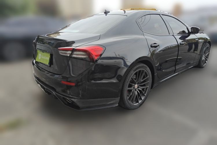 Used Maserati Ghibli 2017 3.0T Standard Edition Rear Right 45 Deg