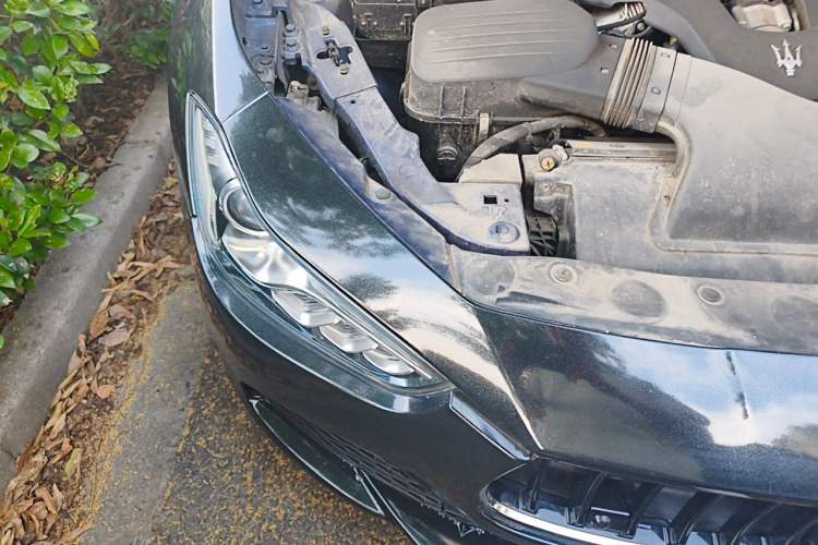 Used Maserati Ghibli 2017 3.0T Standard Edition Right Front Headlight