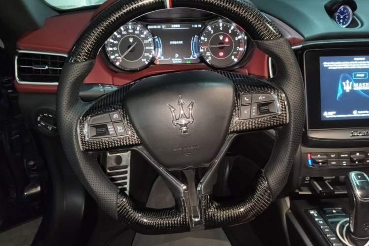 Used Maserati Ghibli 2017 3.0T Standard Edition Steering Wheel
