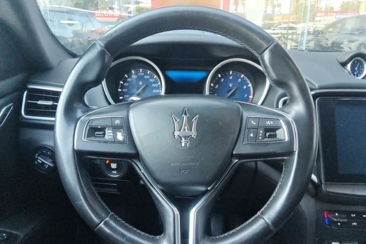 Used Maserati Ghibli 2017 3.0T Standard Edition Steering Wheel