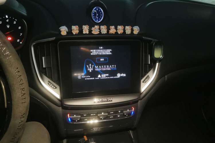 Used Maserati Ghibli 2017 3.0T Standard Edition Audio And AC Panel