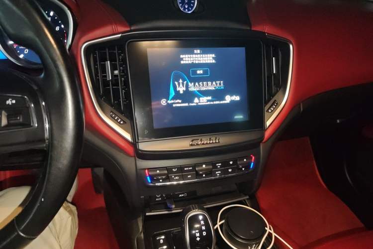 Used Maserati Ghibli 2017 3.0T Standard Edition Audio And AC Panel