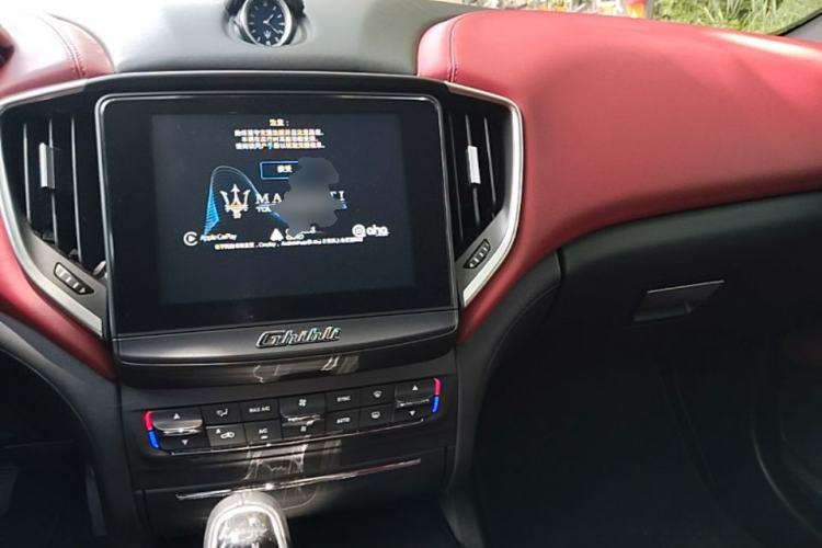 Used Maserati Ghibli 2017 3.0T Standard Edition Center Console