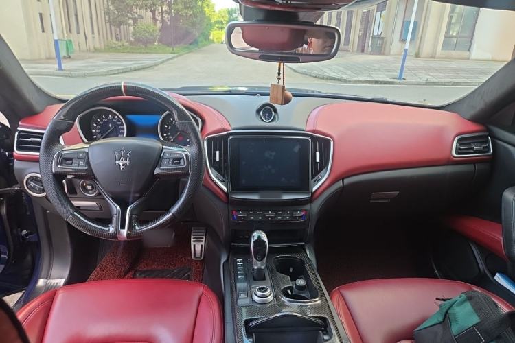 Used Maserati Ghibli 2017 3.0T Standard Edition Center Console