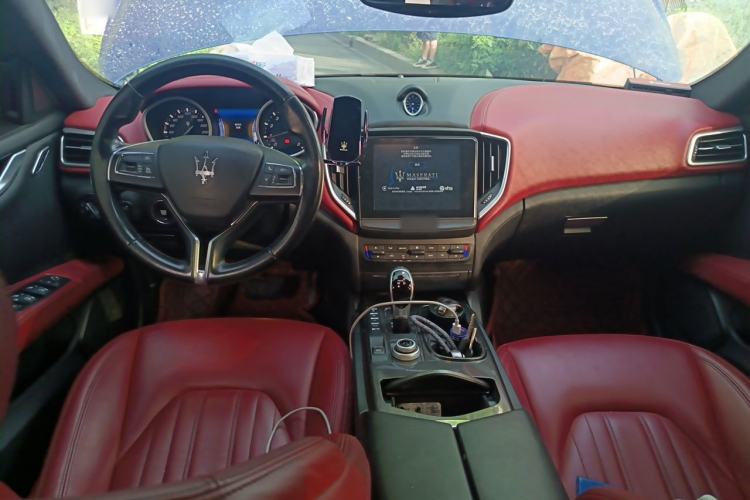 Used Maserati Ghibli 2017 3.0T Standard Edition Center Console