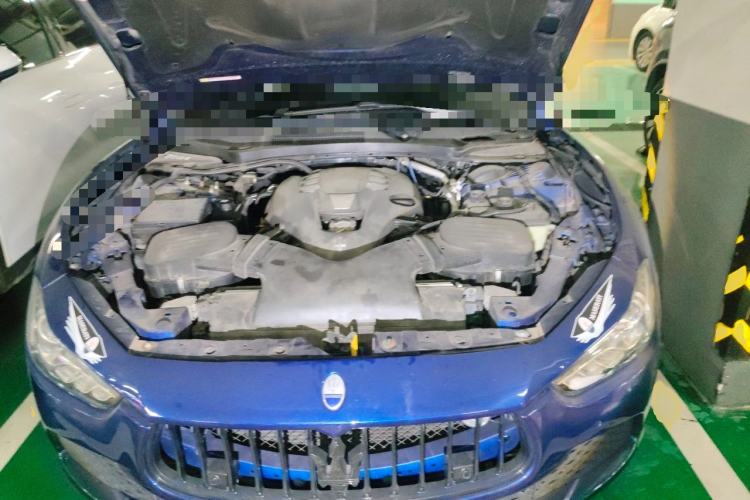 Used Maserati Ghibli 2017 3.0T Standard Edition Engine Bay