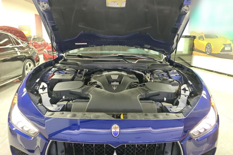 Used Maserati Ghibli 2017 3.0T Standard Edition Engine Bay
