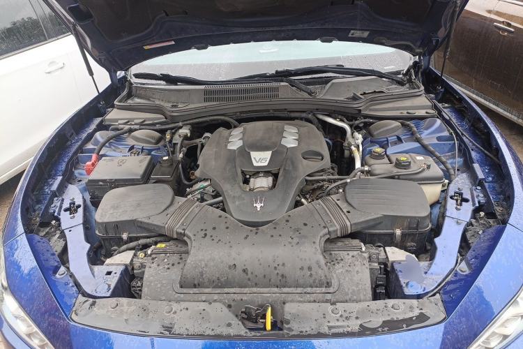 Used Maserati Ghibli 2017 3.0T Standard Edition Engine Bay