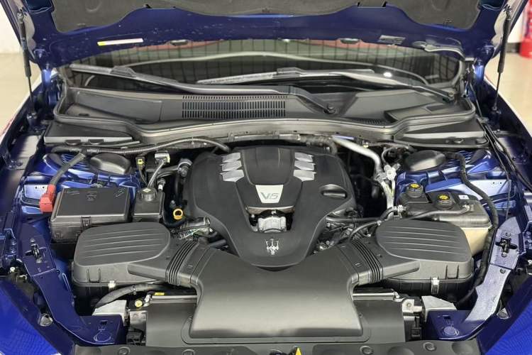 Used Maserati Ghibli 2017 3.0T Standard Edition Engine Bay