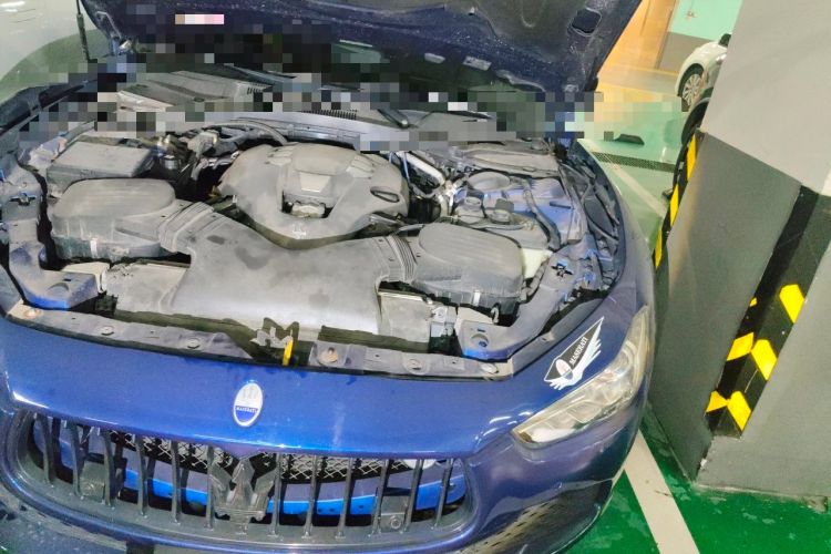 Used Maserati Ghibli 2017 3.0T Standard Edition Engine Bay Left