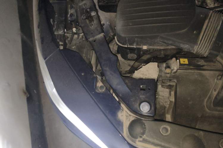 Used Maserati Ghibli 2017 3.0T Standard Edition Engine Bay Right