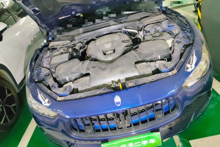Used Maserati Ghibli 2017 3.0T Standard Edition Engine Bay Right