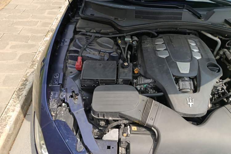 Used Maserati Ghibli 2017 3.0T Standard Edition Engine Bay Right