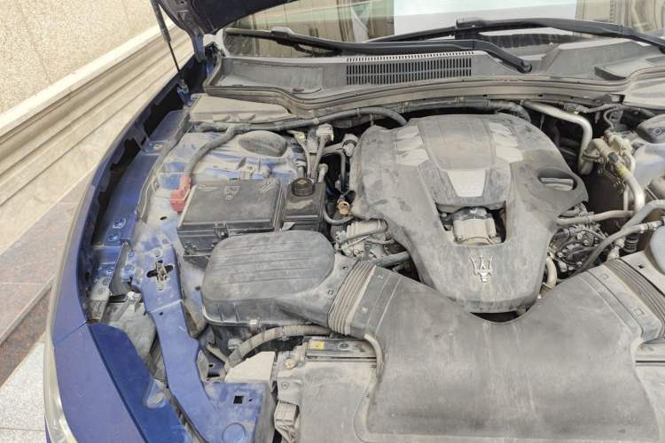 Used Maserati Ghibli 2017 3.0T Standard Edition Engine Bay Right