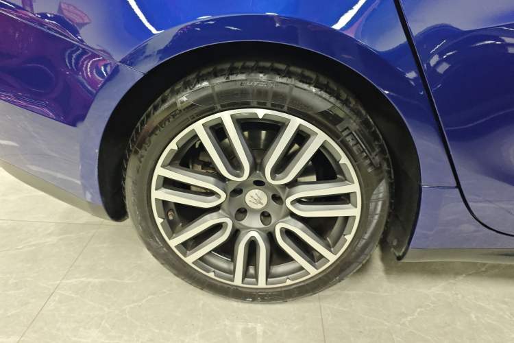 Used Maserati Ghibli 2017 3.0T Standard Edition Exterior 5