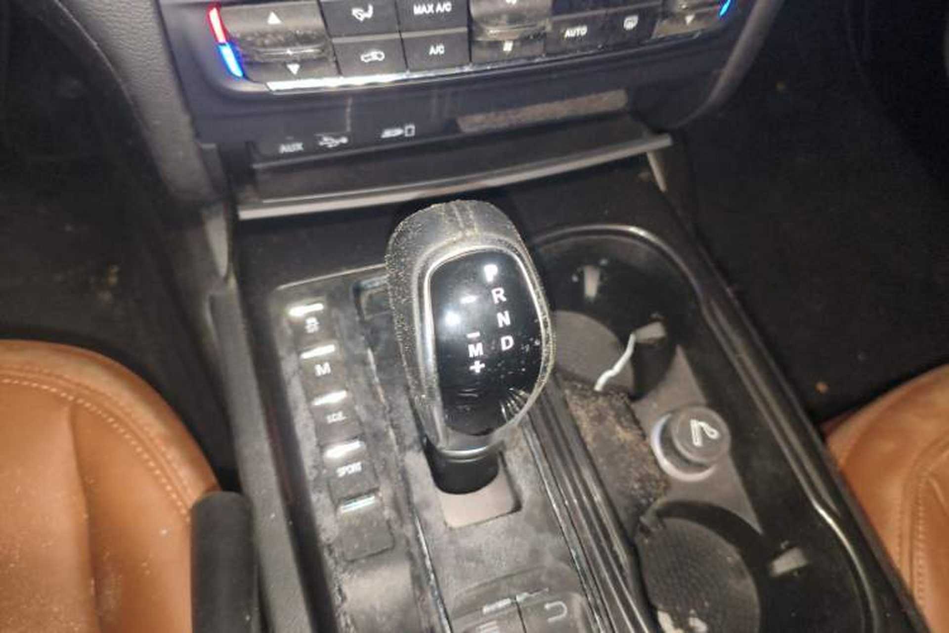 Used Maserati Ghibli 2017 3.0T Standard Edition Gear Lever