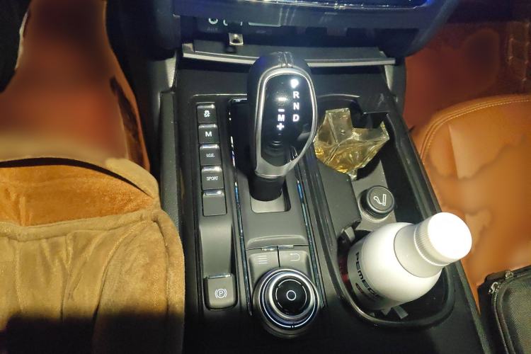 Used Maserati Ghibli 2017 3.0T Standard Edition Gear Lever