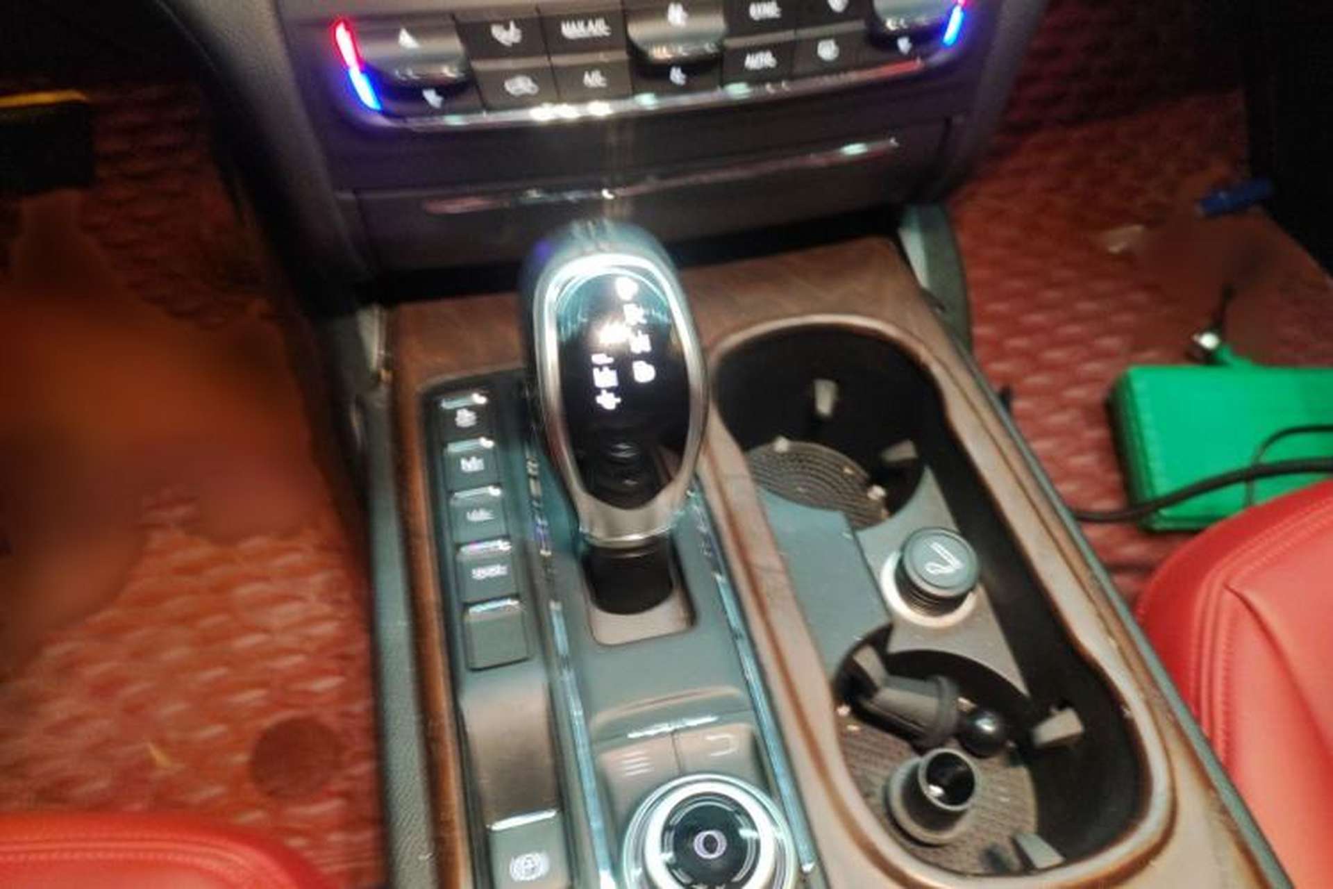 Used Maserati Ghibli 2017 3.0T Standard Edition Gear Lever